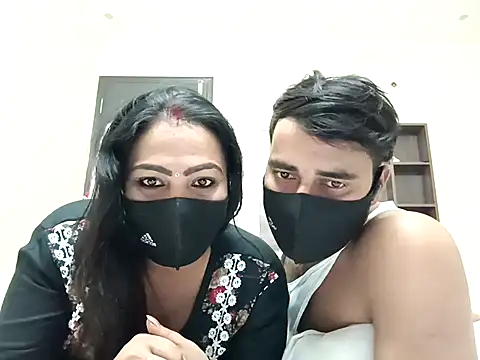 horny_milf_couple live sex cam