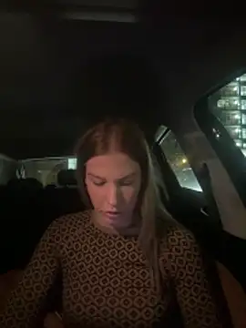 Chloemillerrxx live sex cam