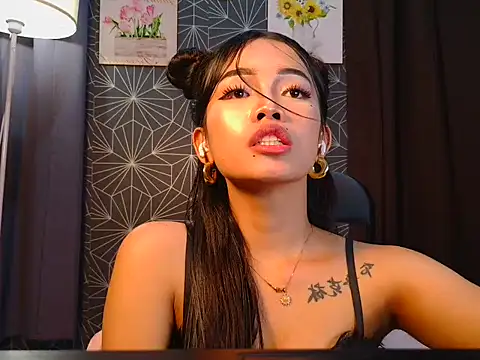 Audrey_Blaise live sex cam