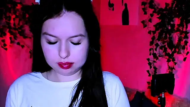 ChloeRicc live sex cam