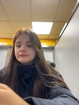 KittyQueeny live sex cam