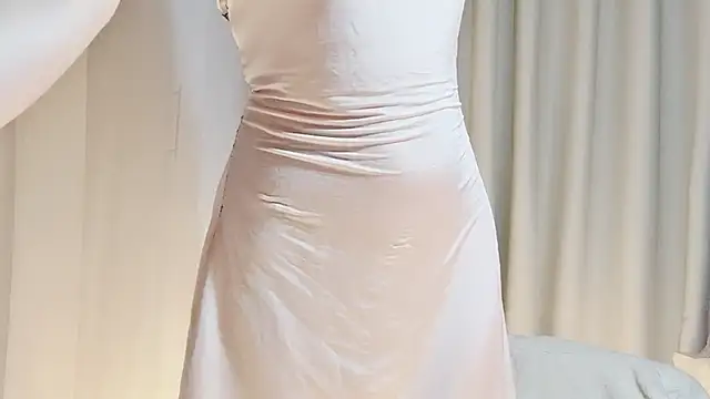 QueenZiii live sex cam