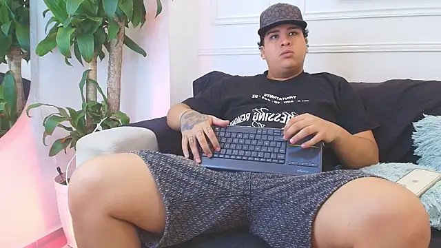Naim_Bennetsex live sex cam