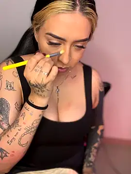 VeloraVyxen_ live sex cam