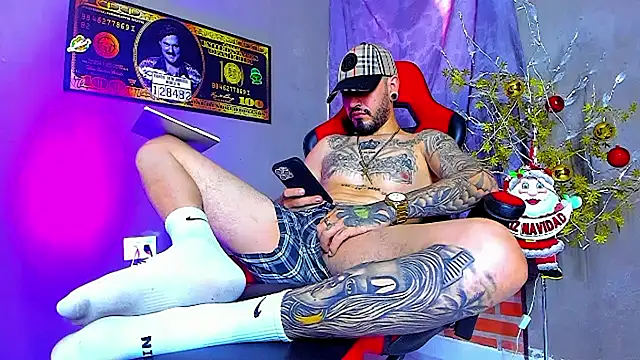 tattooedsmoker777 live sex cam