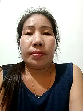 Reema_143 live sex cam