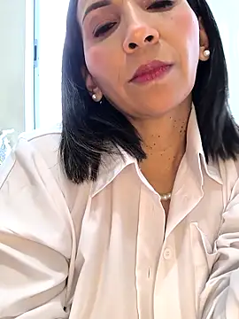 Mrsvictoriaaa live sex cam