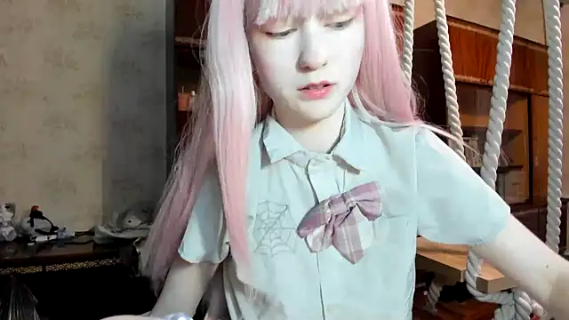 Yoonhee_Kiss live sex cam