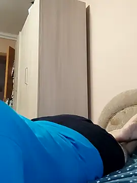 Zulfiya_Bruce live sex cam