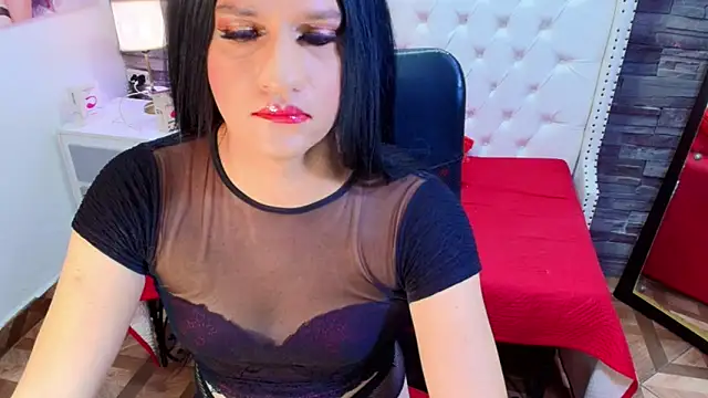 TRINY_TS live sex cam