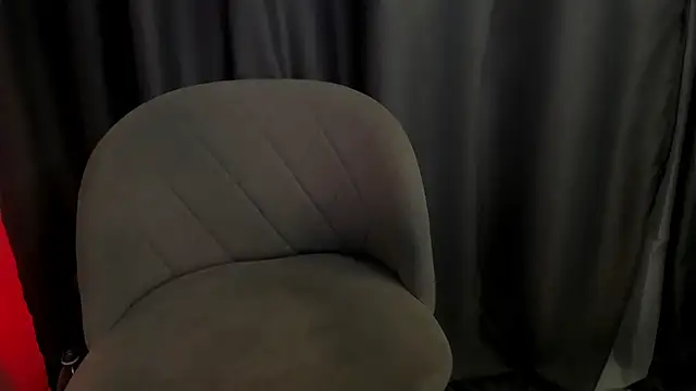 Huntall77 live sex cam