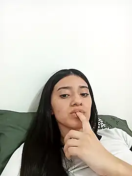 sweetlailaa live sex cam