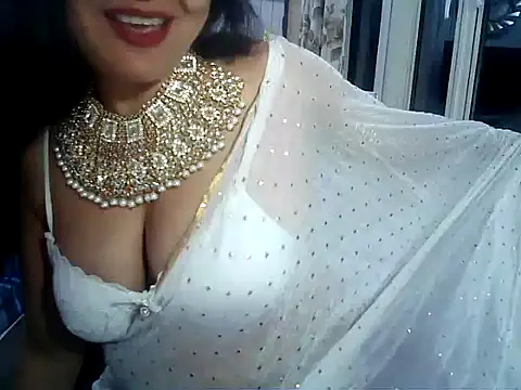 yourradhika live sex cam