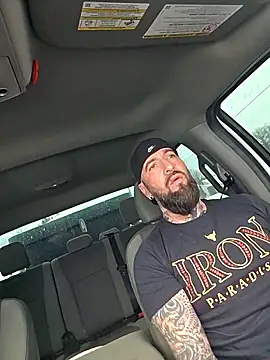 Beardedtattood live sex cam