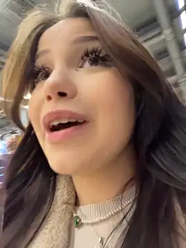 Chloe__Moon live sex cam