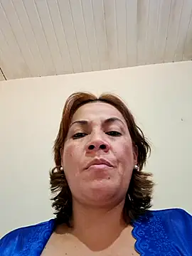 Zaralu_ live sex cam