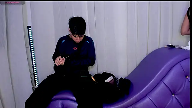 Yourslust_ live sex cam