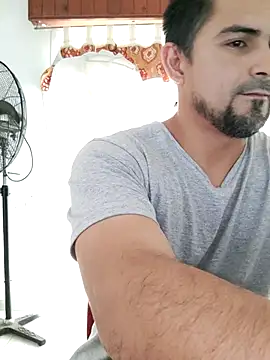 Bradd_32 live sex cam