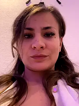 IsabellaEtha live sex cam