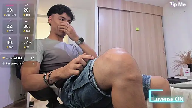 Sebastian-Dash live sex cam