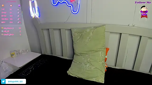 loistwink_ live sex cam