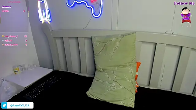 loistwink_ live sex cam