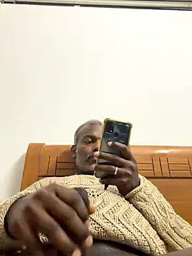 strongguyindia live sex cam