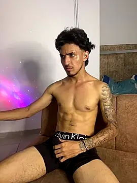 Kriss_Edwards live sex cam