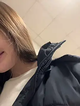 KittyQueeny live sex cam