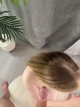 CaseyCumFace live sex cam