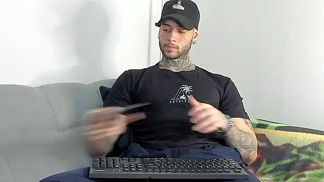 _jamesleandros1 live sex cam