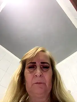 Irina2909@xh live sex cam