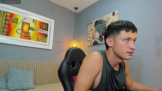 Garuo_18 live sex cam