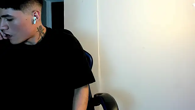 roan_birkin live sex cam