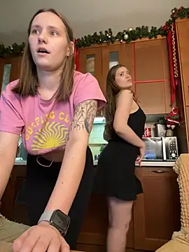 SexCaramell live sex cam