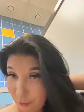 Tisha_Busty live sex cam