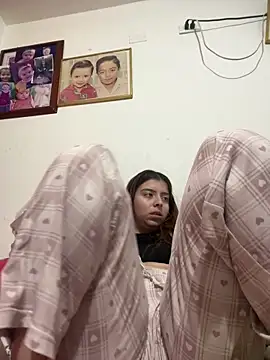 Cloew_Marz live sex cam