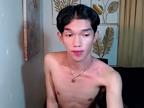 urasian_john18 live sex cam