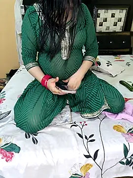 PRIYA_22 live sex cam