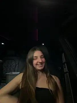 DoriDeluxe66 live sex cam