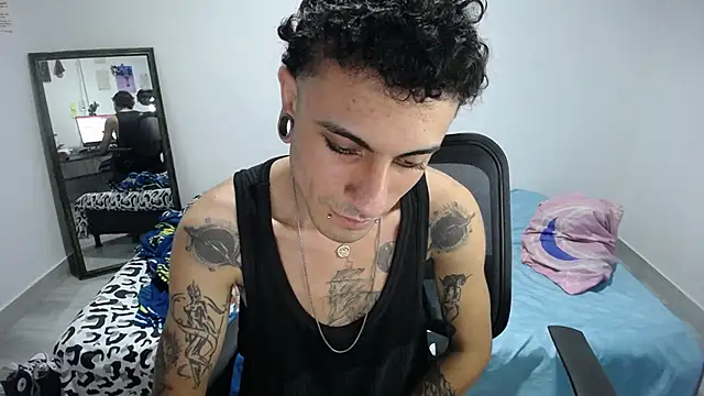 present_the_magic live sex cam