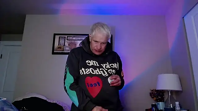 Snarfle82 live sex cam