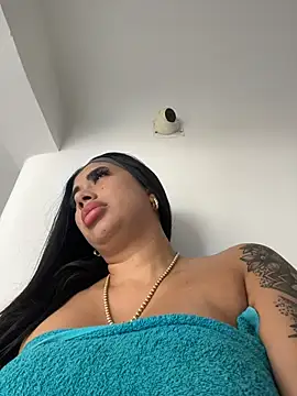 kiim_taaylor live sex cam