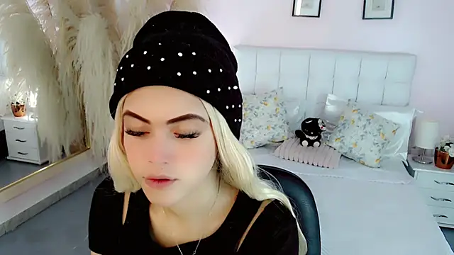 nathalialoes1 live sex cam