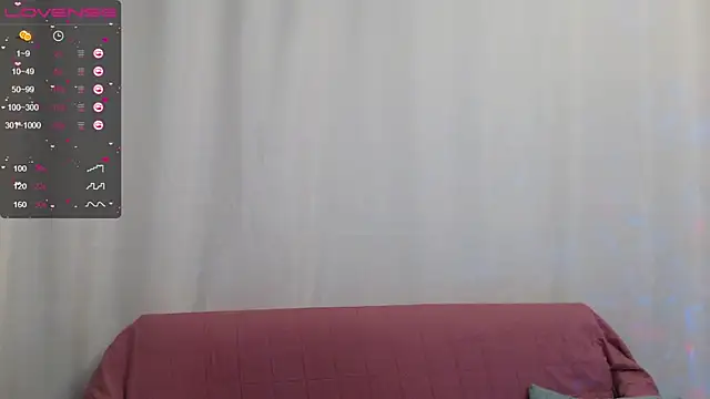 tiny__kira live sex cam