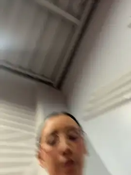 Kay_LustyWife live sex cam