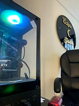 nico_18x live sex cam