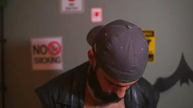 HairyRobxxx live sex cam