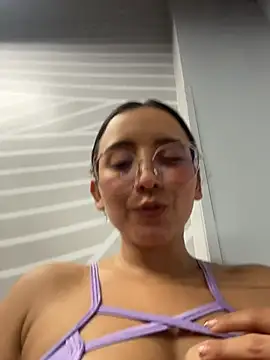 Kay_LustyWife live sex cam