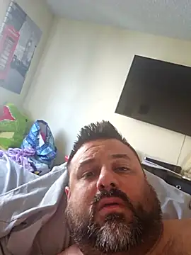 Roddog18 live sex cam